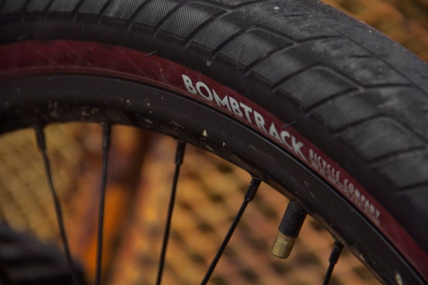 Bombtrack_DashComplete_MattReyesBikeCheck_HelixV2Tires_FGFS_FullRes