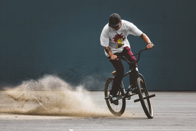 MikeSchmitt_TURFBikes_FGFSWhipSkid1