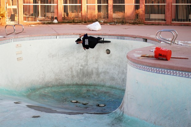 tumblr_nwpm12R2GC1ta7y4po1_1280