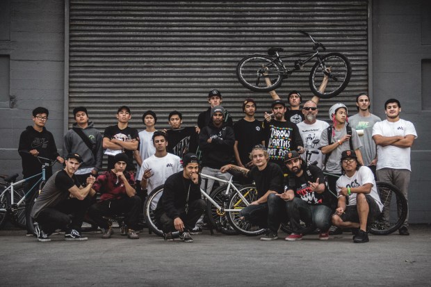 SFBikeExpo2015_FGFS_FamilyPhoto